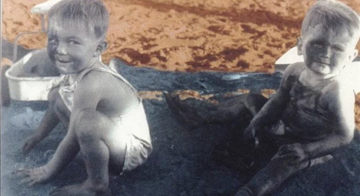 A photograph from 1953 shows four-year-old neighbors playing in an asbestos sandbox in a residential backyard in Wittenoom Australia mesothelioma history