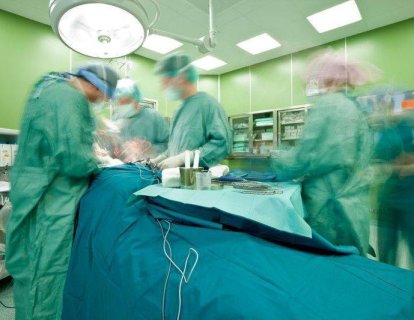 4. evre cilt kanseri malign melanomda ameliyat yaşam süresini uzatabilir mi?