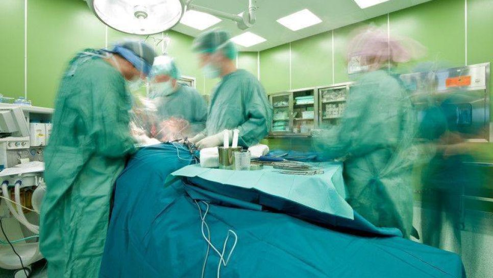 4. evre cilt kanseri malign melanomda ameliyat yaşam süresini uzatabilir mi?