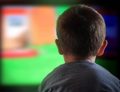 Annelerin Televizyonla İlgili Önemli Bir Yanılgısı