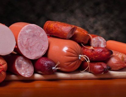 Salam, sucuk, sosis ve jambon gibi işlenmiş et ürünleri kalın bağırsak kanseri riskini artırıyor