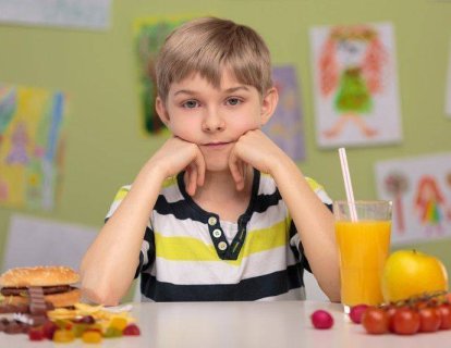 Fast Food Cafelere Yaklaştıkça Sağlıklı Kemiklerden Uzaklaşıyoruz!