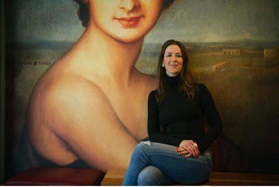 Kanserden sonra kokten degisen bir hayat sarkici Amelie Beyries hikayesi 65500