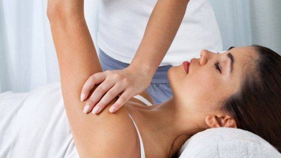 Meme Kanserinde Cerrahi Müdahale Sonrası Uygulanan Erken Rehabilitasyon Lenf Ödemi Azaltıyor