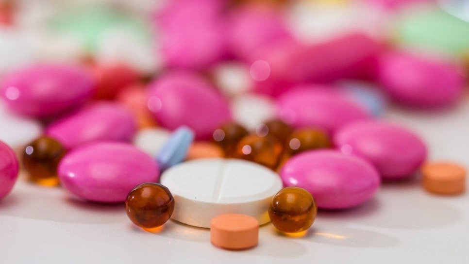 Menopoz sonrası meme kanseri için aromataz inhibitör tedavi süresi 10 yıla çıkarılmalı mı?
