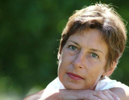 Menopozal Yakınmaları Azaltmak İçin Hormon Takviyesi Almak Yumurtalık Kanseri Riskini Arttırır Mı?