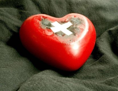 Tansiyon ve kalp ritmi kontrolü için sık kullanılan beta bloker ilaçlar yumurtalık kanseri tedavisine katkı sağlayarak yaşam süresini uzatabilir mi?