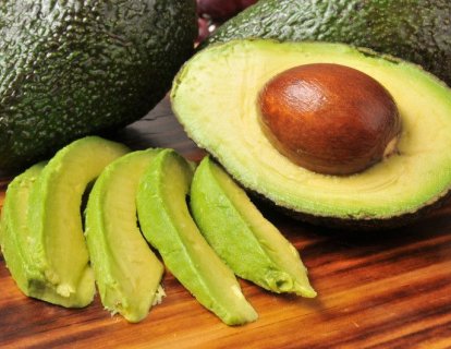 Avokado faydaları, sağlık etkileri ve bir avokado salatası tarifi