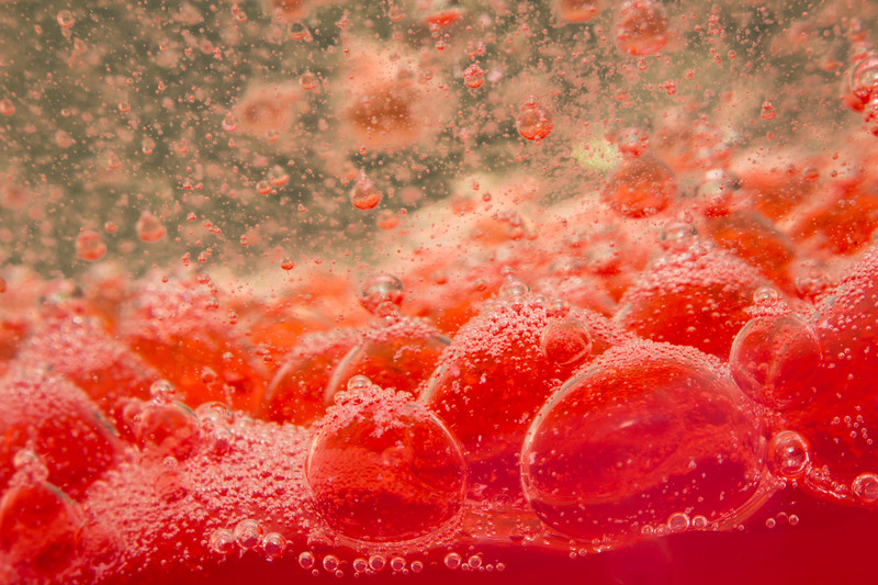 Kann ich mich mit dem Coronavirus anstecken, wenn ich Blut erhalte?