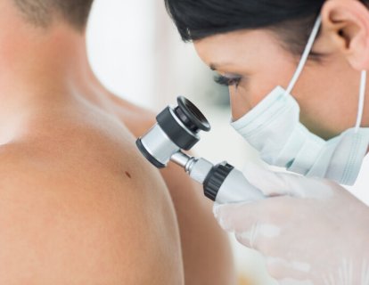 İleri evre BRAF V600 mutant MELANOM tedavisi için immünoterapi atezolizumab, FDA onayı aldı