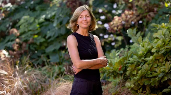 Dame Laura Lee، مدیرعامل مراکز مراقبت سرطان Maggie