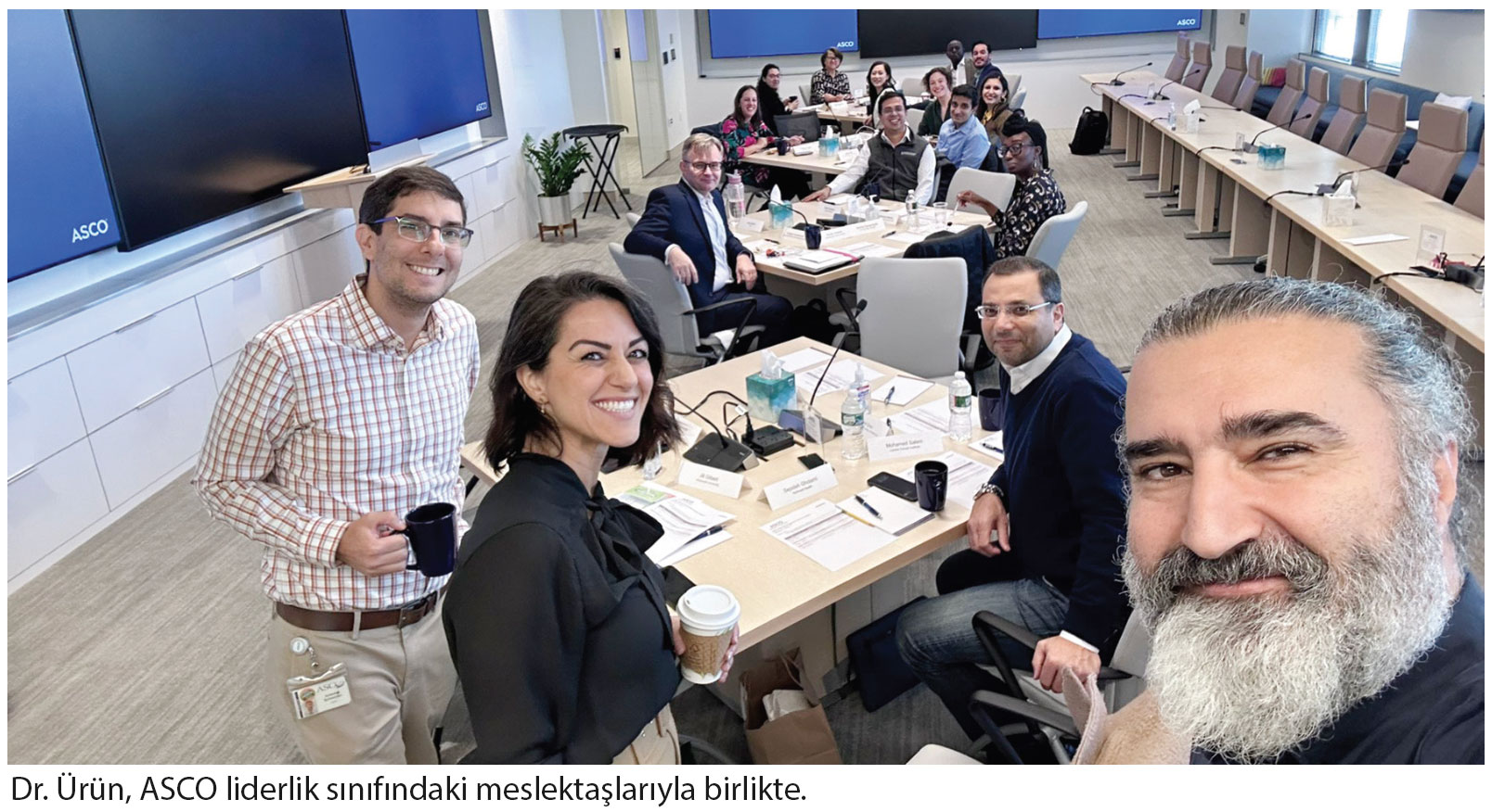 dr yuksel urun asco liderlik sinifindaki meslektaslariyla birlikte 780910