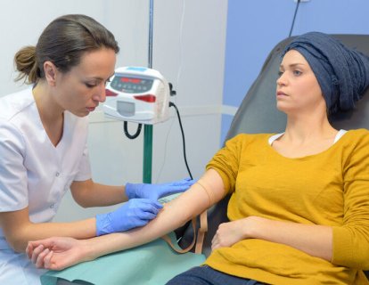Ekstravazasyon nedir? Deri altına kanser ilacı sızmasında ne yapılmalı?