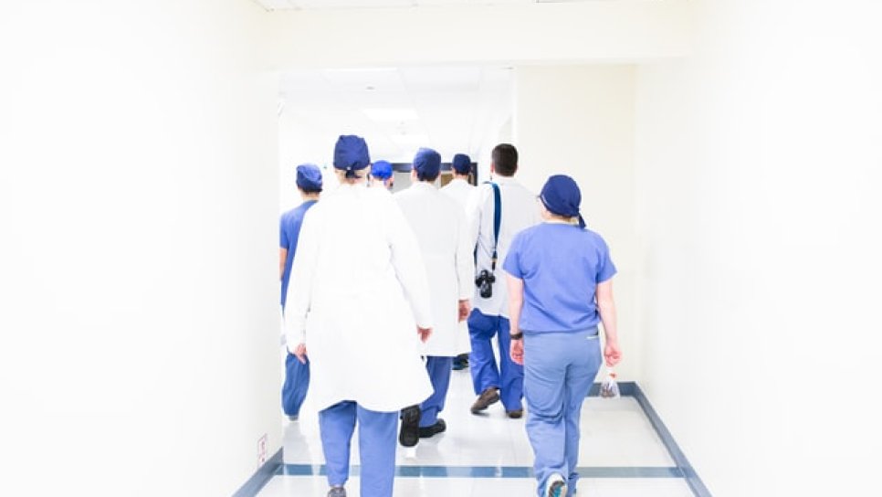 Her 8 COVID-19 hastasından biri, koronavirüse hastanede yakalandı