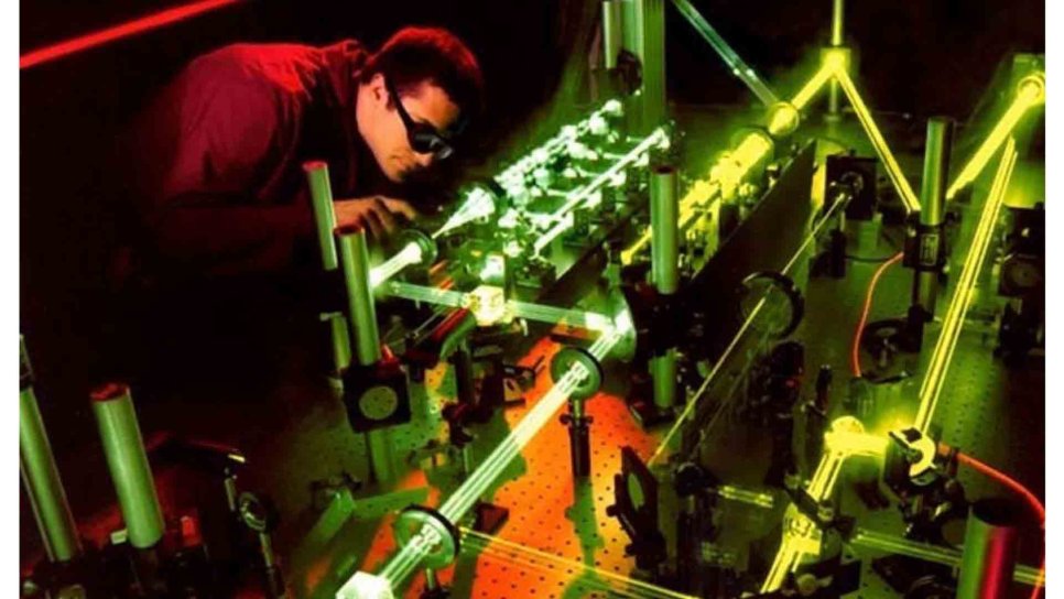 Laser 1960 – Lichtverstärkung durch stimulierte Strahlungsemission