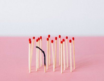 Tükenmişlik mi Depresyon mu? Göz Ardı Edilen Sağlık Çalışanlarının Önünde İki Çıkmaz Sokak