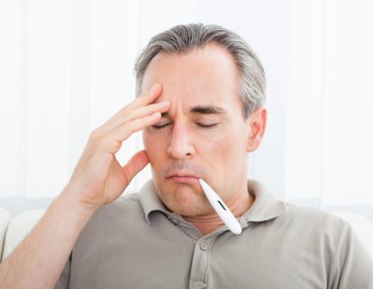 Yeni koronavirüs hastalığı (COVID-19) BELİRTİLERİ nelerdir? Kaçıncı gün neler olur? Akciğere nasıl hasar verir?