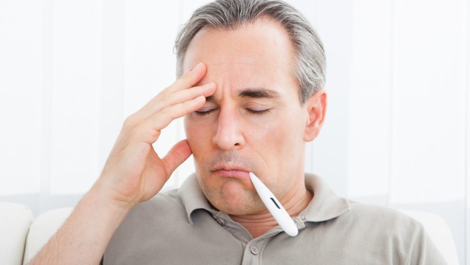 Yeni koronavirüs hastalığı (COVID-19) BELİRTİLERİ nelerdir? Kaçıncı gün neler olur? Akciğere nasıl hasar verir?