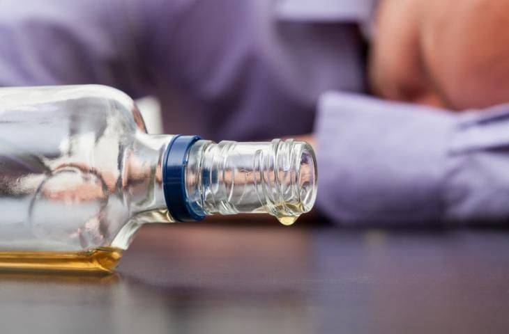 Alkol kullanımı cilt kanseri malign melanom riskini artırıyor