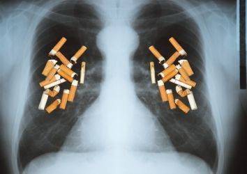 1 Yıl Boyunca Günde 1 Paket Sigara Akciğer Hücrelerinde 150 Mutasyona Neden Oluyor