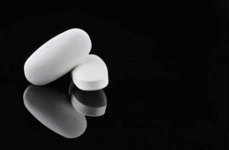 İleri evre melanomda nivolumab daha önce tedavi görmemiş hastalarda da etkili olur mu?