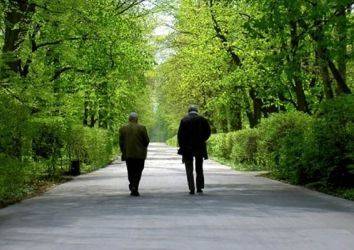 İleri Evre Prostat Kanserinde Hormonal Tedavinin Aralıklı Uygulanması Sürekli Uygulanması Kadar Etkili Olur Mu?