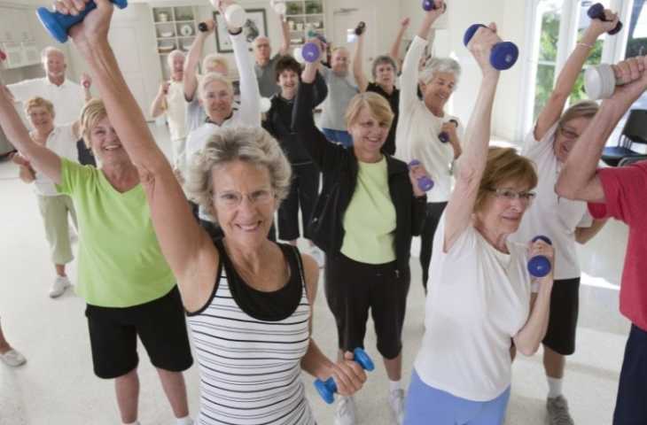 Egzersiz, Kanseri Atlatan Kişilerde Kırılganlığa Bağlı Kemik Kırığı Riskini Azaltıyor