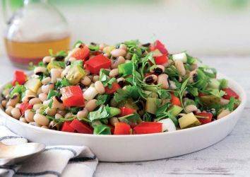 Kuru Börülce Salatası Tarifi – Sağlıklı, Lezzetli ve Doyurucu