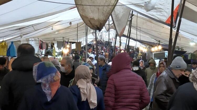 semt pazarlarında kalabalık koronavirüs salgınına rağmen devam ediyor